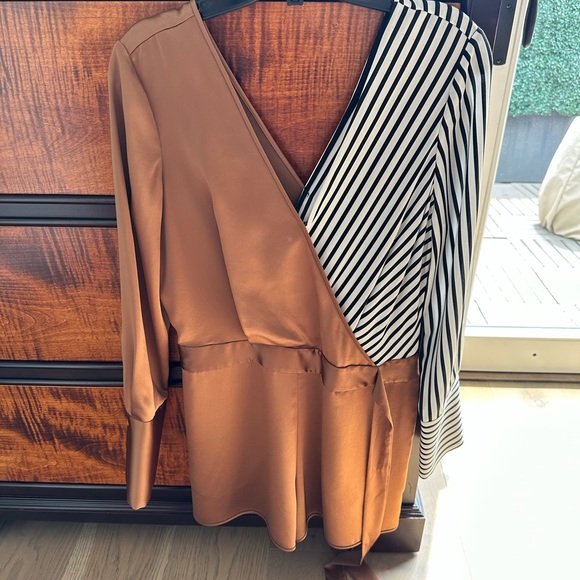 Silk romper by Diane von furstenburg. Never worn. Dressy and fun!! - Picture 3 of 5